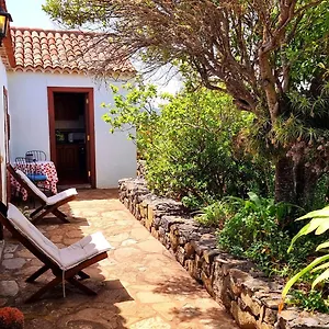 https://el-jocamo.in-canary-islands.com